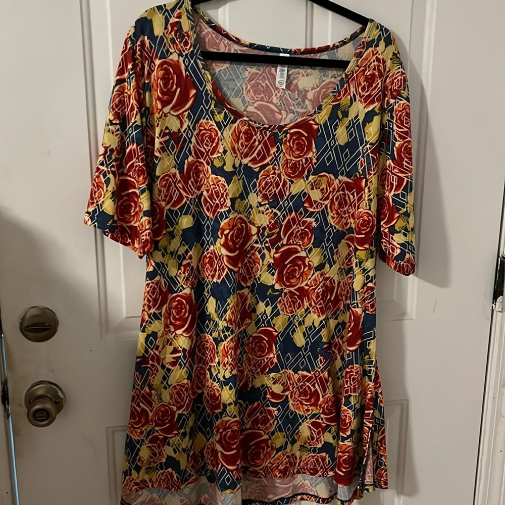 Lula Roe Tops - Picture 11 of 16